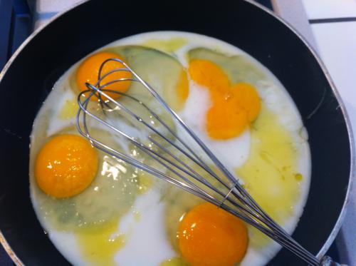 Crostini con uova al tartufo